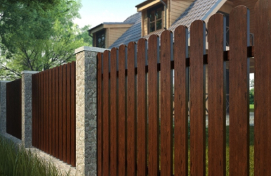 забор из дерева
