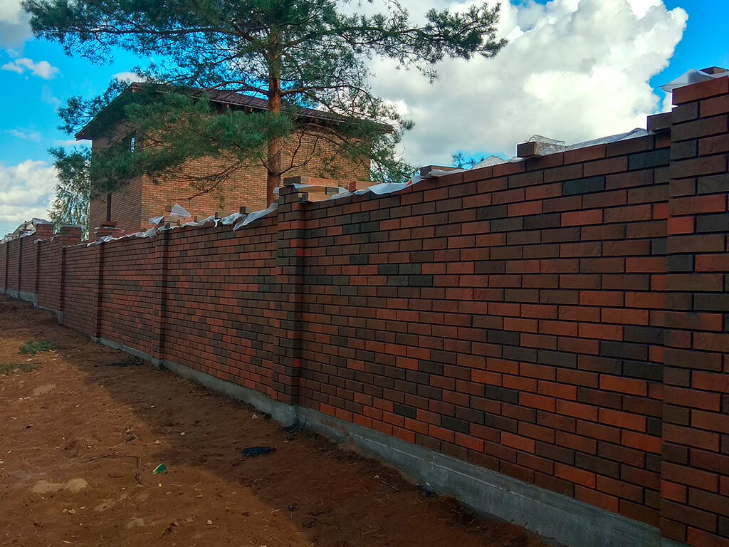 забор из кирпича под ключ от компании Забор Мастер